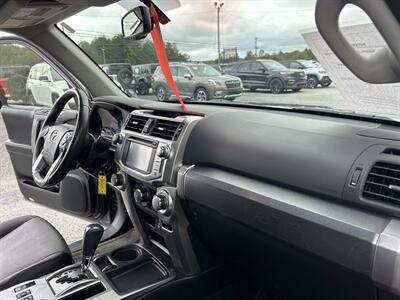 2016 Toyota 4Runner SR5 Premium   - Photo 44 - Cleveland, GA 30528