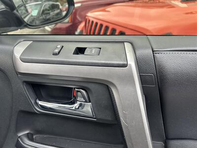 2016 Toyota 4Runner SR5 Premium   - Photo 43 - Cleveland, GA 30528