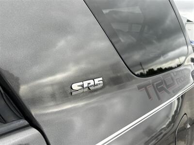 2016 Toyota 4Runner SR5 Premium   - Photo 11 - Cleveland, GA 30528