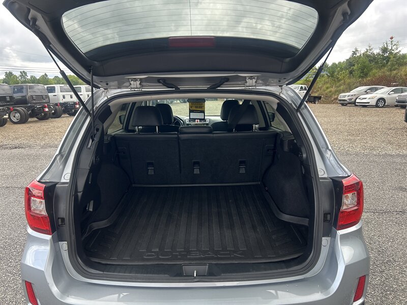 2016 Subaru Outback 2.5i Limited - Photo 38 - Cleveland, GA 30528