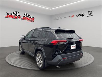 2020 Toyota RAV4 XLE Premium - Photo 6 - Cleveland, GA 30528