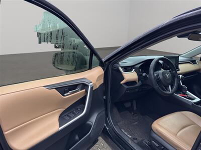 2020 Toyota RAV4 XLE Premium - Photo 5 - Cleveland, GA 30528