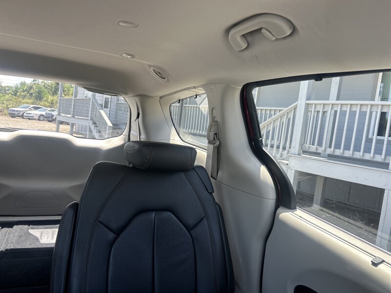 2017 Chrysler Pacifica Touring Plus - Photo 32 - Cleveland, GA 30528