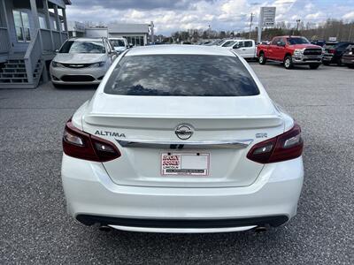 2018 Nissan Altima 2.5 SR - Photo 5 - Cleveland, GA 30528