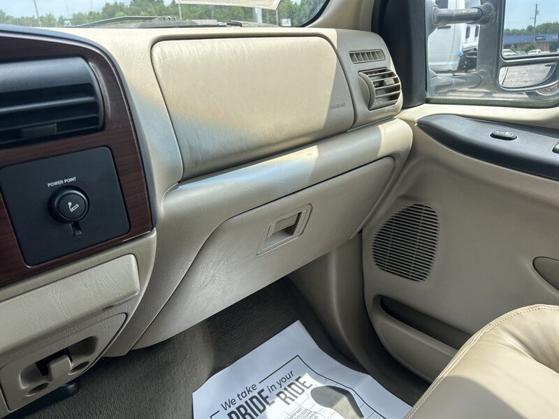 2023 Toyota Tacoma Lariat - Photo 32 - Cleveland, GA 30528