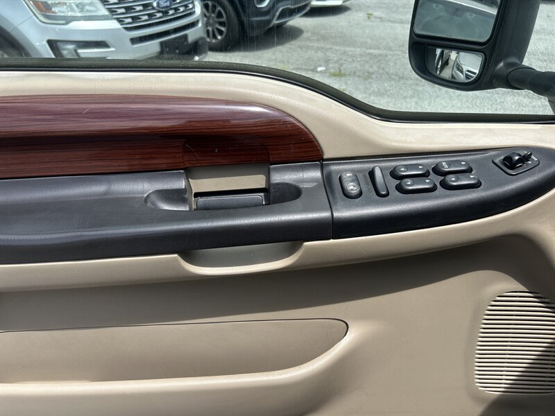 2005 Ford F-250 Lariat - Photo 22 - Cleveland, GA 30528