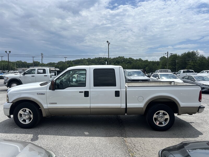 2023 Toyota Tacoma Lariat - Photo 5 - Cleveland, GA 30528