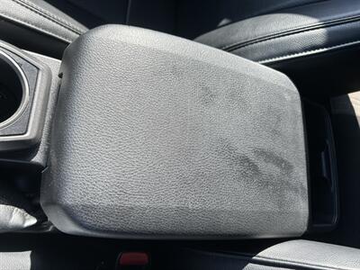 2005 Ford F-250 Super Duty Lariat 4dr Crew Cab Lariat - Photo 25 - Cleveland, GA 30528