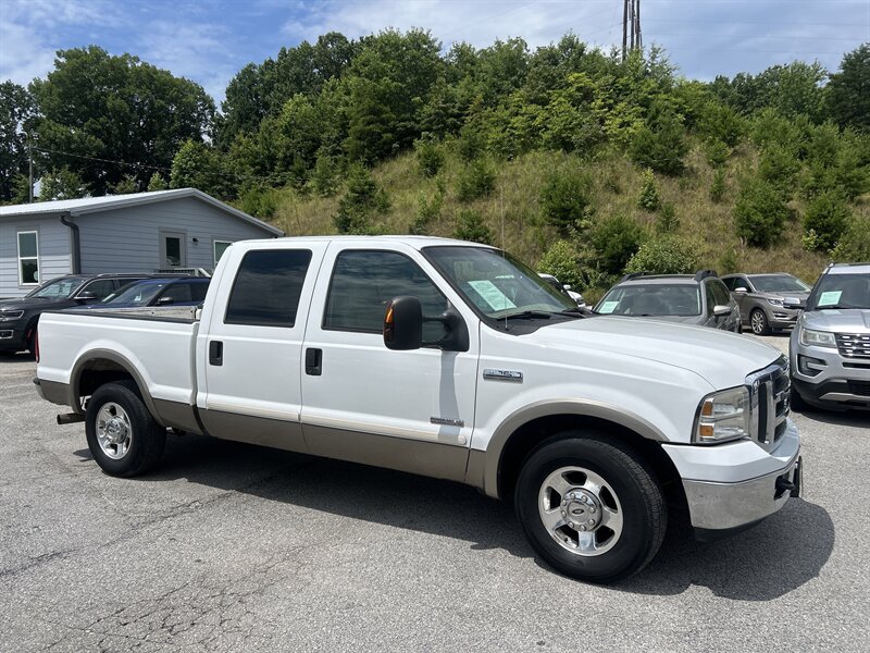 2023 Toyota Tacoma Lariat - Photo 13 - Cleveland, GA 30528