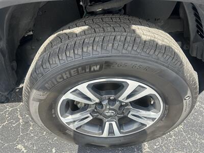2019 Toyota Tacoma TRD Sport   - Photo 56 - Cleveland, GA 30528