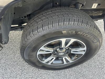 2019 Toyota Tacoma TRD Sport   - Photo 42 - Cleveland, GA 30528