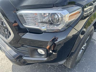 2019 Toyota Tacoma TRD Sport   - Photo 10 - Cleveland, GA 30528