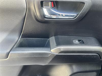 2019 Toyota Tacoma TRD Sport   - Photo 34 - Cleveland, GA 30528