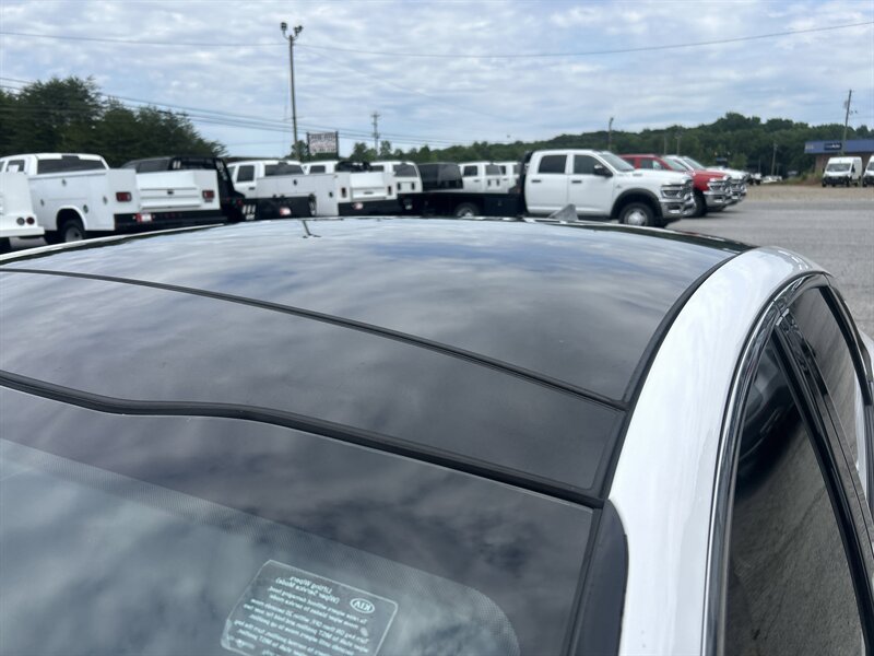2021 Kia K5 GT-Line - Photo 13 - Cleveland, GA 30528