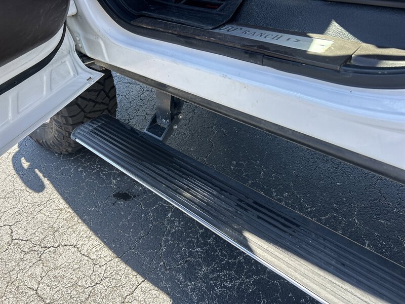 2021 Ford F-350 King Ranch - Photo 17 - Cleveland, GA 30528