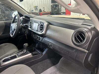 2017 Toyota Tacoma SR5   - Photo 49 - Cleveland, GA 30528