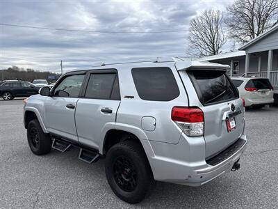 2013 Toyota 4Runner SR5   - Photo 4 - Cleveland, GA 30528
