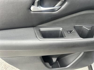 2022 Nissan Pathfinder SL - Photo 33 - Cleveland, GA 30528
