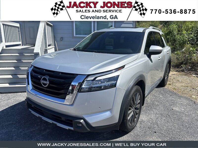 2022 Nissan Pathfinder SL   - Photo 1 - Cleveland, GA 30528