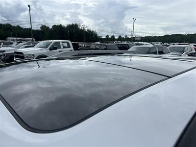 2022 Nissan Pathfinder SL - Photo 13 - Cleveland, GA 30528