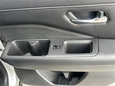 2022 Nissan Pathfinder SL - Photo 44 - Cleveland, GA 30528