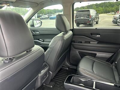 2022 Nissan Pathfinder SL - Photo 37 - Cleveland, GA 30528
