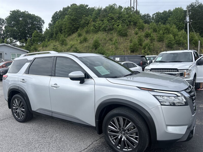 2022 Nissan Pathfinder SL - Photo 8 - Cleveland, GA 30528