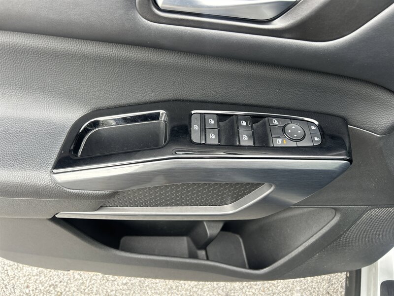 2022 Nissan Pathfinder SL - Photo 14 - Cleveland, GA 30528