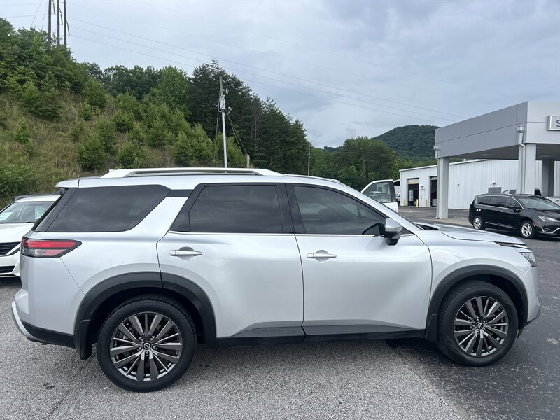 2022 Nissan Pathfinder SL - Photo 7 - Cleveland, GA 30528