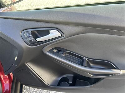 2015 Ford Focus SE   - Photo 35 - Cleveland, GA 30528