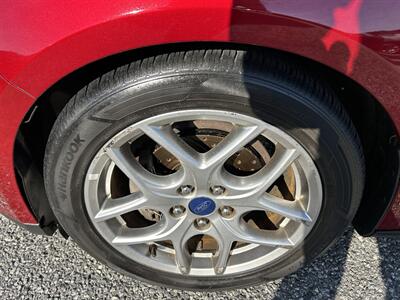 2015 Ford Focus SE   - Photo 11 - Cleveland, GA 30528