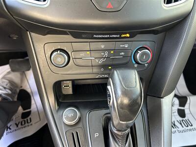2015 Ford Focus SE   - Photo 18 - Cleveland, GA 30528
