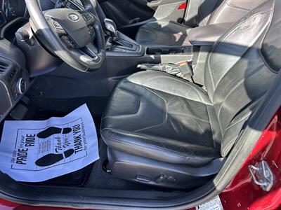 2015 Ford Focus SE   - Photo 14 - Cleveland, GA 30528