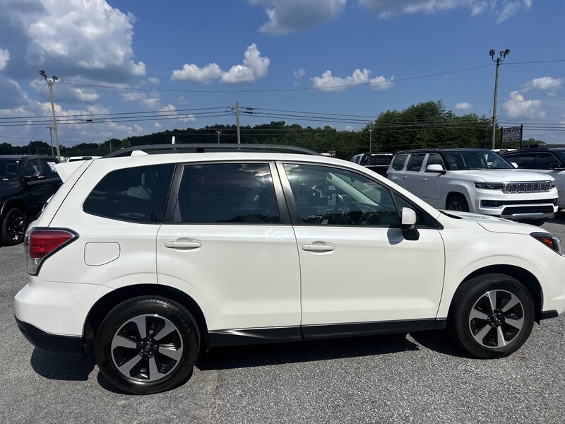2018 Subaru Forester Premium - Photo 8 - Cleveland, GA 30528