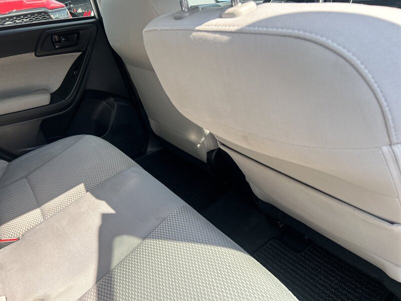 2018 Subaru Forester Premium - Photo 48 - Cleveland, GA 30528