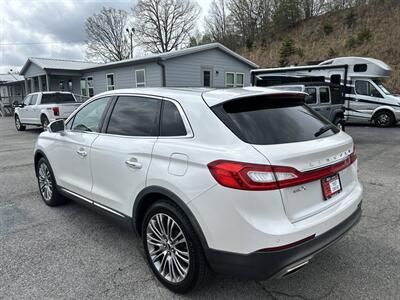 2016 Lincoln MKX Reserve   - Photo 4 - Cleveland, GA 30528