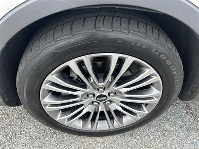 2016 Lincoln MKX Reserve   - Photo 12 - Cleveland, GA 30528