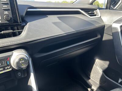 2020 Toyota RAV4 XLE   - Photo 27 - Cleveland, GA 30528