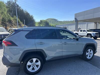 2020 Toyota RAV4 XLE   - Photo 8 - Cleveland, GA 30528