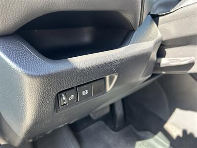 2020 Toyota RAV4 XLE   - Photo 16 - Cleveland, GA 30528