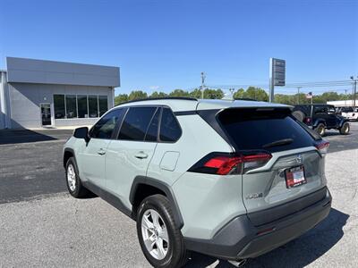 2020 Toyota RAV4 XLE   - Photo 5 - Cleveland, GA 30528
