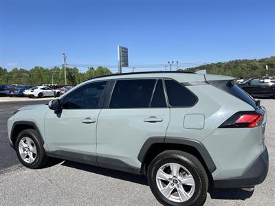 2020 Toyota RAV4 XLE   - Photo 4 - Cleveland, GA 30528