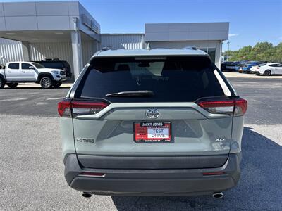 2020 Toyota RAV4 XLE   - Photo 6 - Cleveland, GA 30528