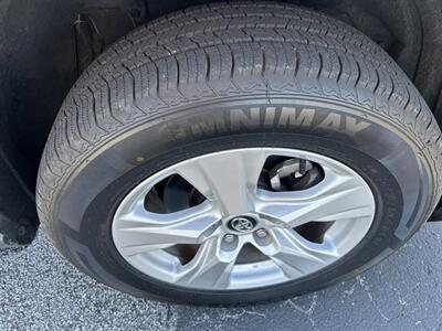 2020 Toyota RAV4 XLE   - Photo 60 - Cleveland, GA 30528