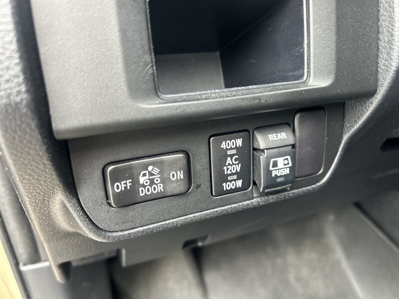 2017 Toyota Tacoma SR V6 - Photo 17 - Cleveland, GA 30528