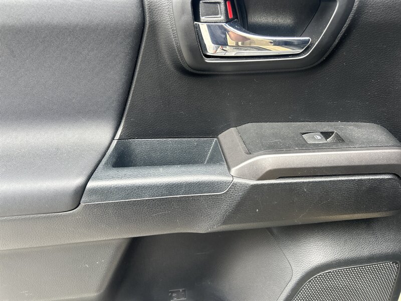 2017 Toyota Tacoma SR V6 - Photo 37 - Cleveland, GA 30528