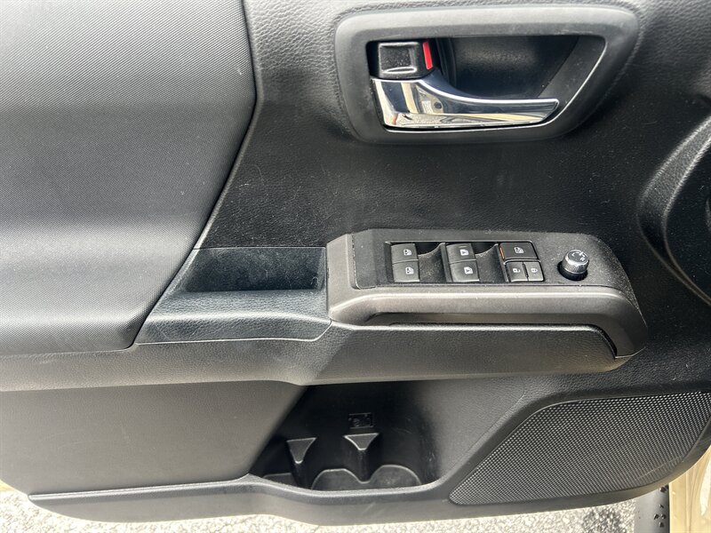 2017 Toyota Tacoma SR V6 - Photo 16 - Cleveland, GA 30528
