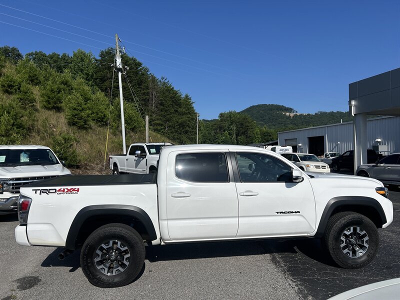 2023 Toyota Tacoma SR V6 - Photo 7 - Cleveland, GA 30528