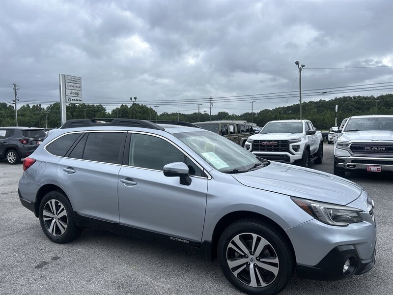 2019 Subaru Outback Limited - Photo 8 - Cleveland, GA 30528