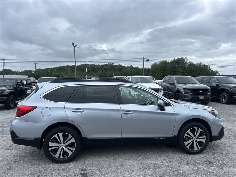 2019 Subaru Outback Limited - Photo 7 - Cleveland, GA 30528